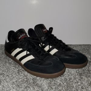 Samba Sneakers